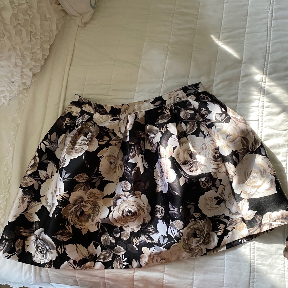 Black flare skirt